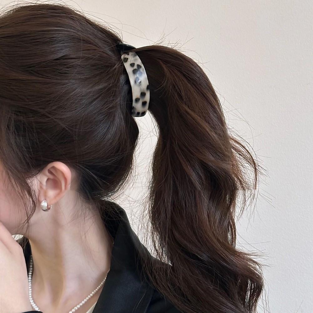 Curved Banana Shape Hair Claw Clip Spring Hinge Vertical Hair Clip Women Hair Accessory
