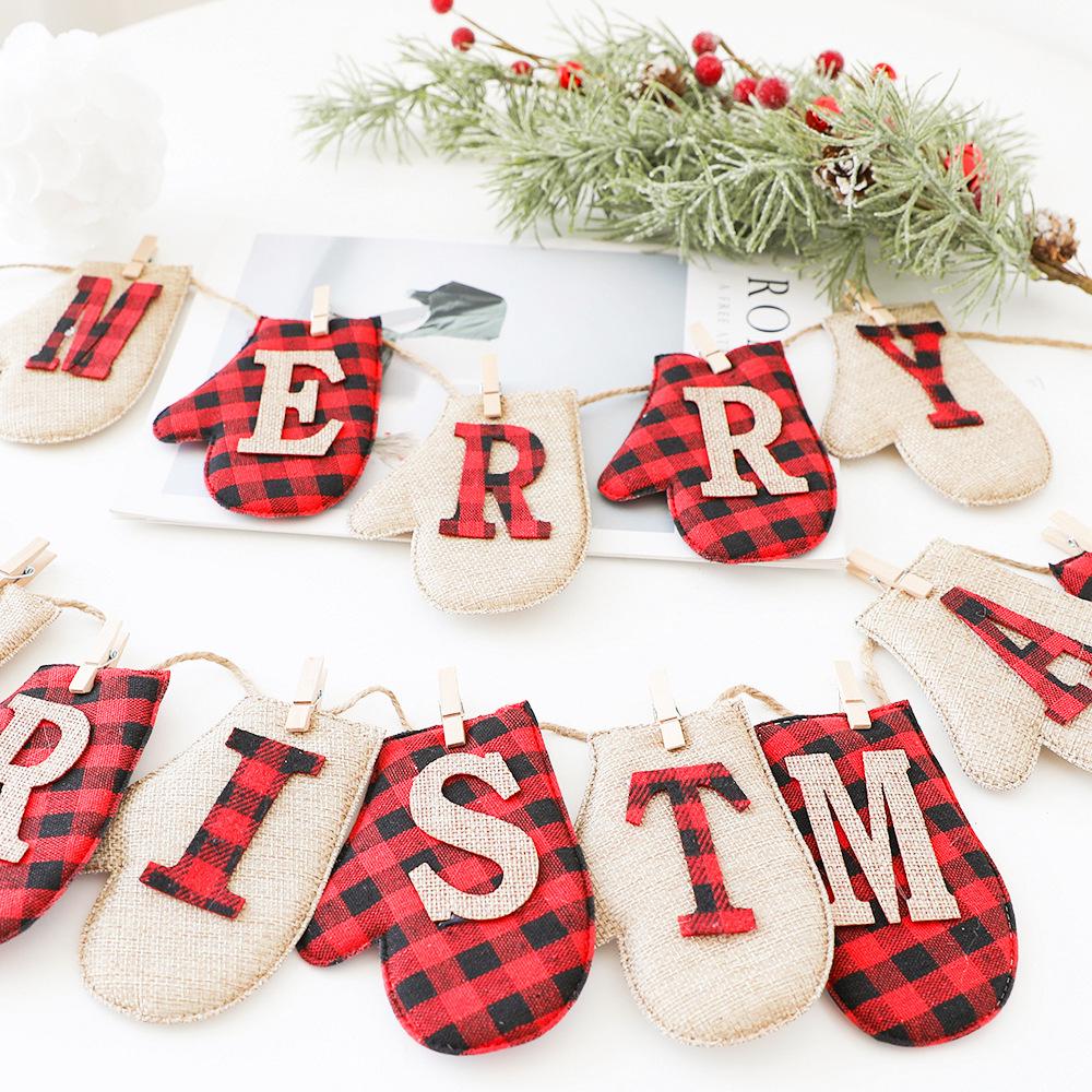 Handmade Burlap Christmas Decorations: Merry Christmas Bunting and Stockings
