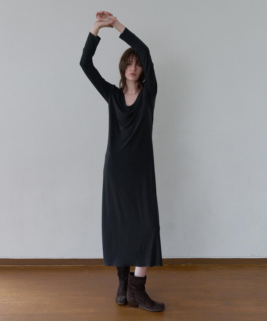 OVERDUEFLAIR Flexible Long Sleeve Maxi Dress_Charcoal