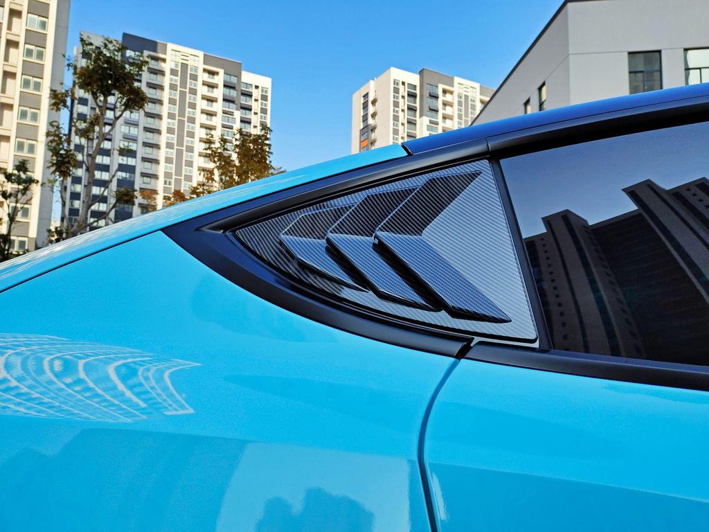 Комплект переднего сплиттера и заднего спойлера для Tesla Model Y