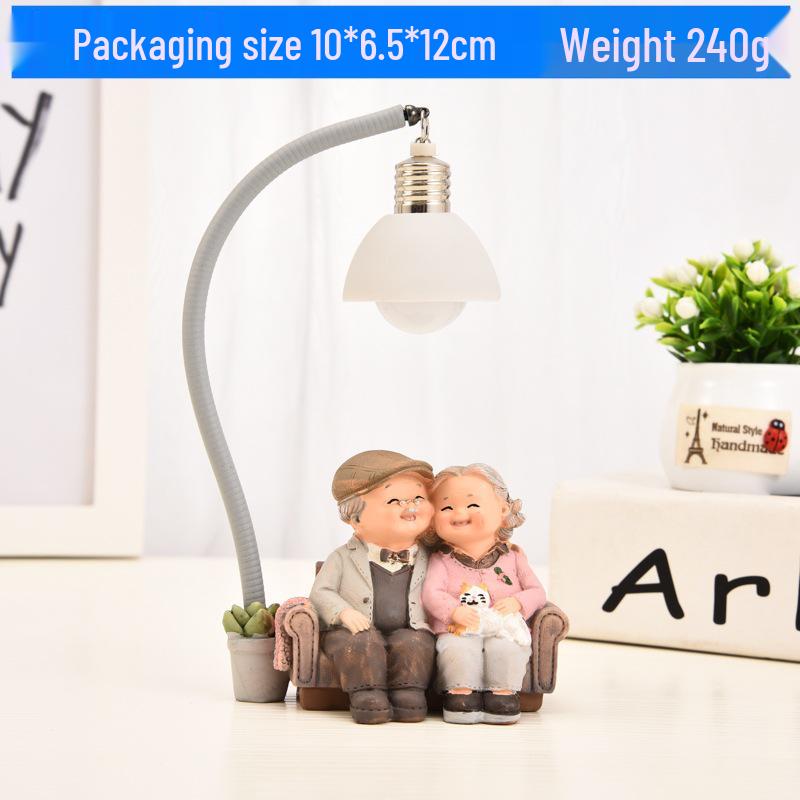 Фигурка пожилой пары, держащейся за руки: Романтический декор для дома, подарок на свадьбу или ко Дню святого Валентина