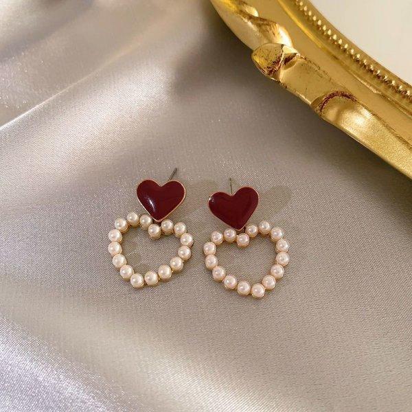 Exquisite White Flower Stud Earrings for Women Fashion Charming Sweet Camellia Petals Irregular Earrings Party Jewelry Gifts