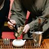 Бронзовая чайная чашка "Дракон и Феникс" Сложный дизайн Маленький размер Устойчивая к повреждениям Чашка для Кунг-фу Винтажная китайская чайная чашка для ежедневного использования