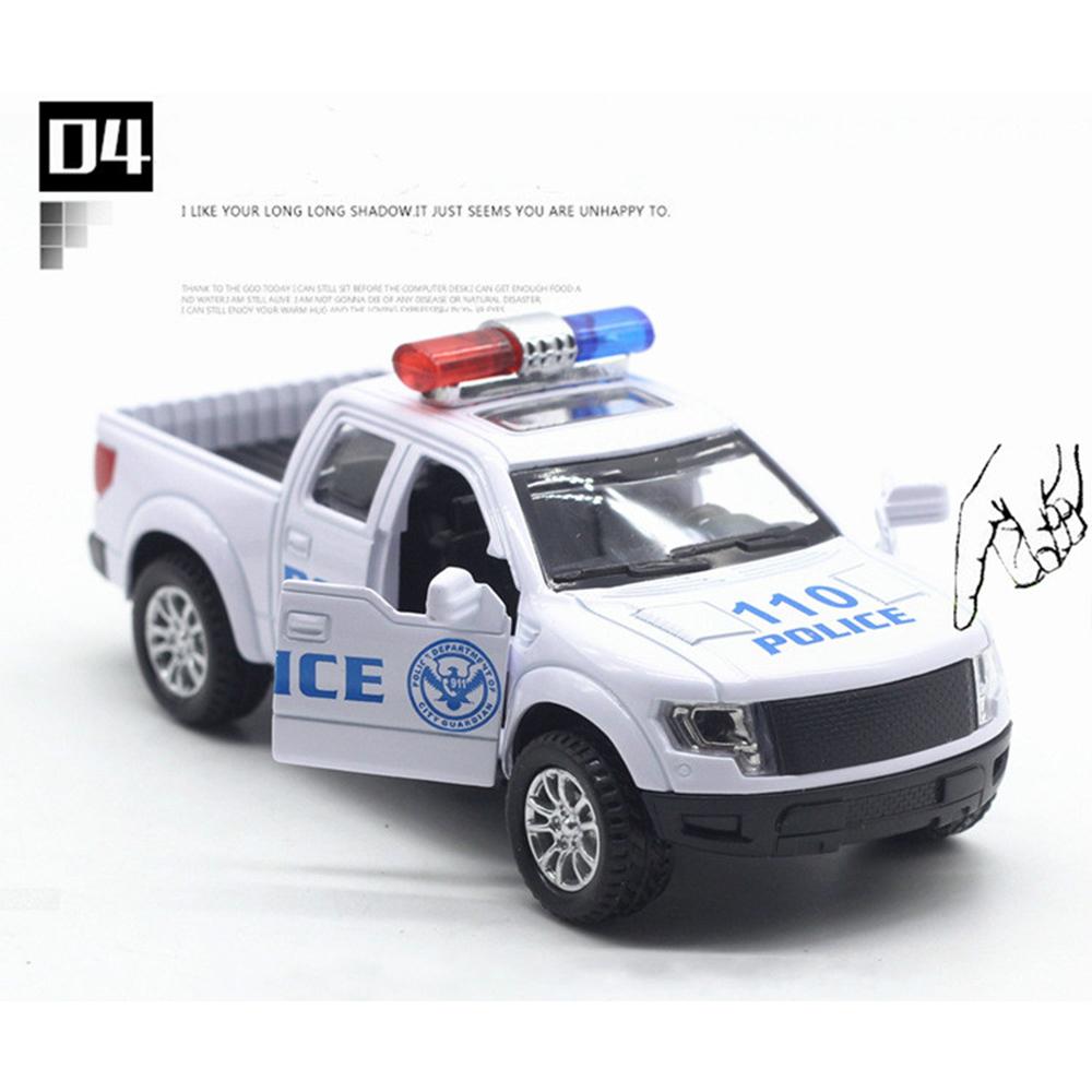 Мини-полицейская машина Ford в масштабе 1/32, Мини-полицейская машина Toyota, модель автомобиля с откатным механизмом Мини-полицейская машина, литая под давлением модель автомобиля, литая под давлением игрушечная машина