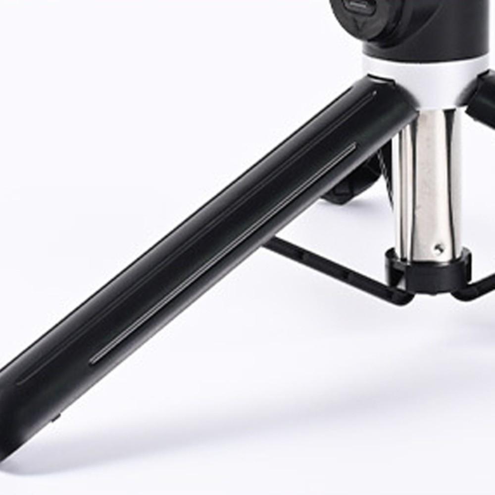 With LED Lamp Bluetooth Selfie Stick 1.7m Selfie Stick Tripod Telescopic Selfie Stick Travel