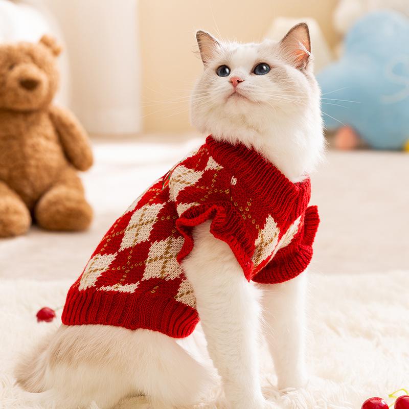Осенне-зимний свитер с коротким рукавом для кошек, утолщенный вязаный свитер для собак с вышивкой в виде ромба и вишни, одежда для домашних животных