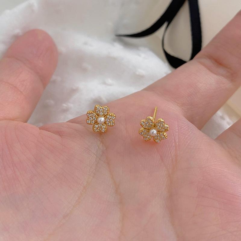 Серьги с цветочным жемчугом, легкие, роскошные, изысканные, усовершенствованные, маленькие, свежие, ежедневные серьги