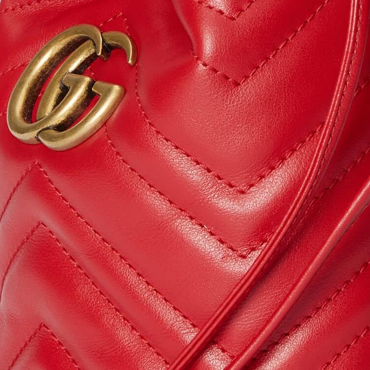 Gucci GG Marmont Золотой Логотип Стеганая Сумка-Ведро на Шнурке Женская Сумка на Плечо Красная 575163-DTDHT-6832