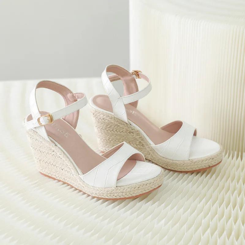 2024 Летние туфли на платформе, женские босоножки на высоком каблуке, открытый носок, элегантные женские туфли для вечеринок, модные женские босоножки на танкетке A4267