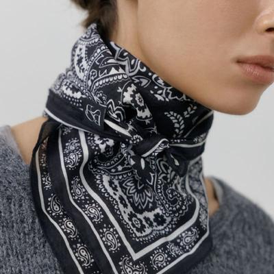 BB’DE SOLI’DE полупейсли шарф (3colors)