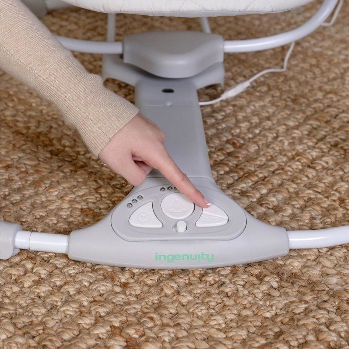 Ingenuity, Balancelle Portable Cozy Spot avec Arc d'Activités en Bois Amovible et Pivotant, pour les 0-9 Mois, Jusqu'à 9 kg