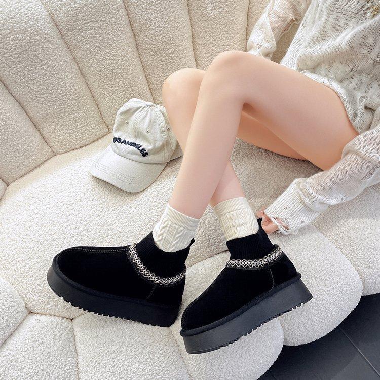 Осень и зима новые зимние ботинки женские 2025 новые на толстой подошве бархатные утолщенные на одной педали повседневные вязаные короткие ботинки женские