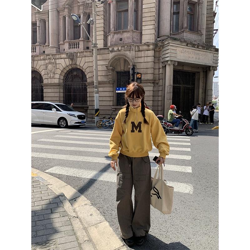 Женский ретро свитшот с аппликацией на молнии до середины, со стойкой, свободного кроя, весна/осень