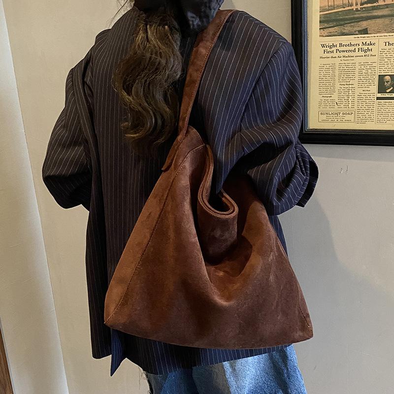 Повседневная сумка большой вместимости с леопардовым принтом, женская, новая 2025 года, универсальная сумка-шоппер через плечо для поездок на работу, сумка-мешок, сумка-ведро