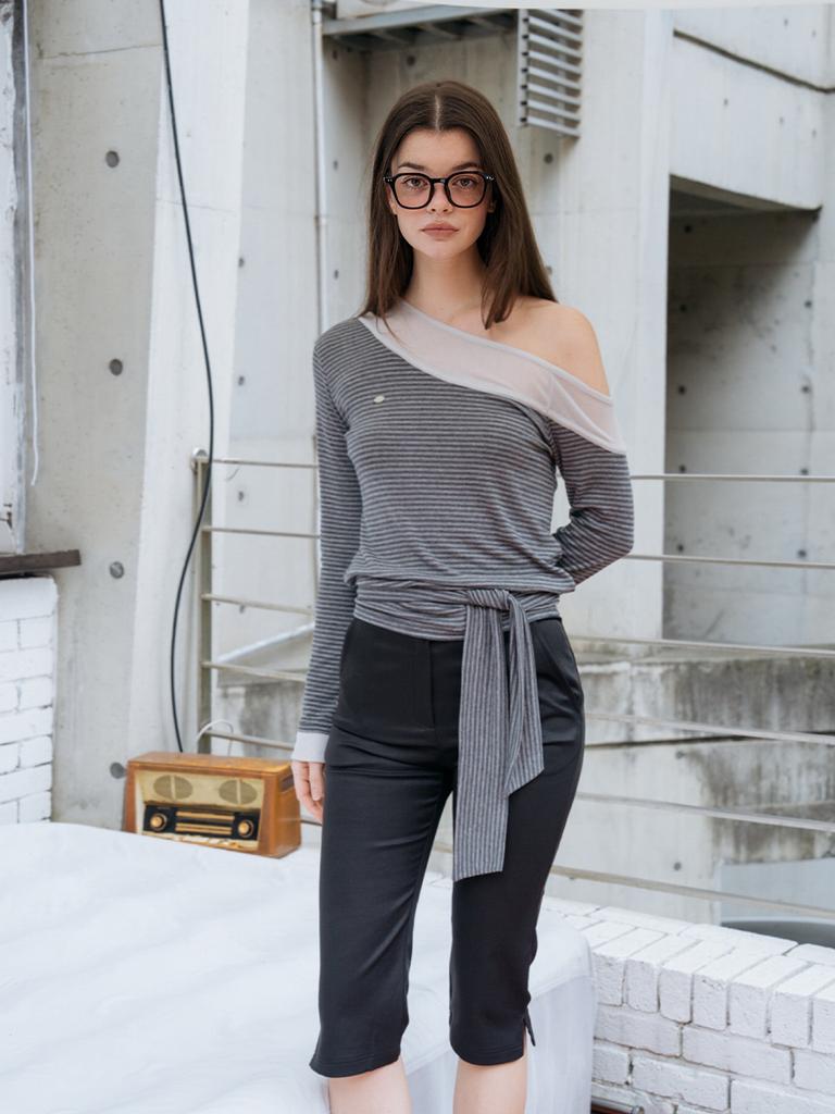 HHIPS Heart Studded Capri Pants (Black)