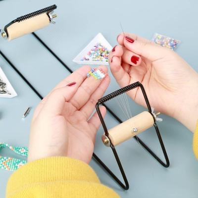 Станок для плетения бисером Простой в использовании инструмент DIY с эластичной лентой, подвеской, чешскими стеклянными бусинами, иглой для изготовления браслетов, ожерелий, украшений