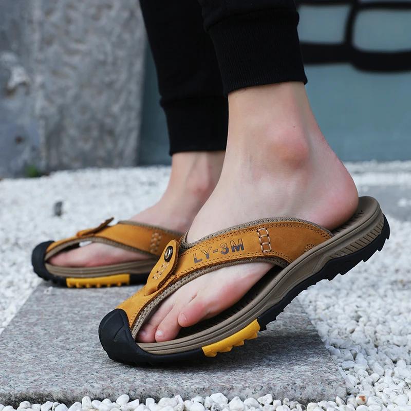 МодаНатуральная кожа Мужские шлепанцы Вьетнамки Уличная пляжная обувь Мужские Удобные Модные Крутые Тапочки Мужские Роскошный бренд Мужские Летние Слайды