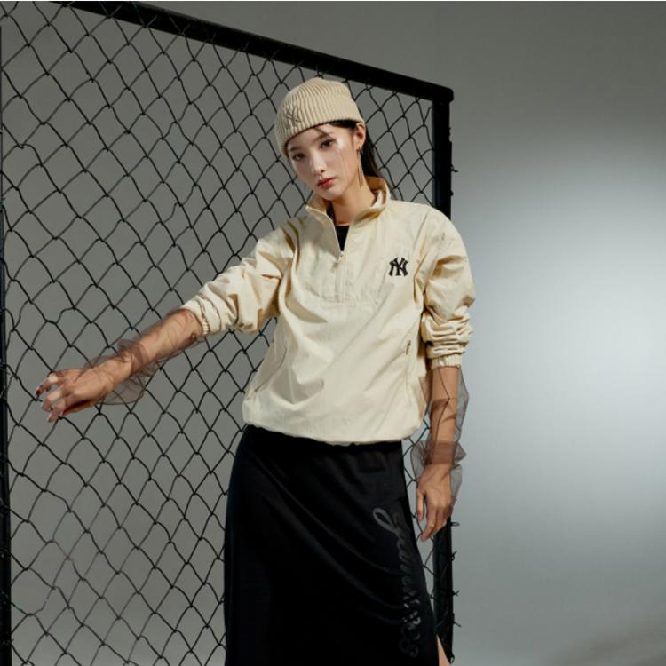 Новые женские куртки MLB New York Yankees цвета хаки 3FWJ20014-50BGS