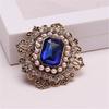 Elegant Clothing Fastener Fashion Accessory Clothing Jewelry Vintage Brooch Crystal Lapel Pin Gift for Woman Girls
