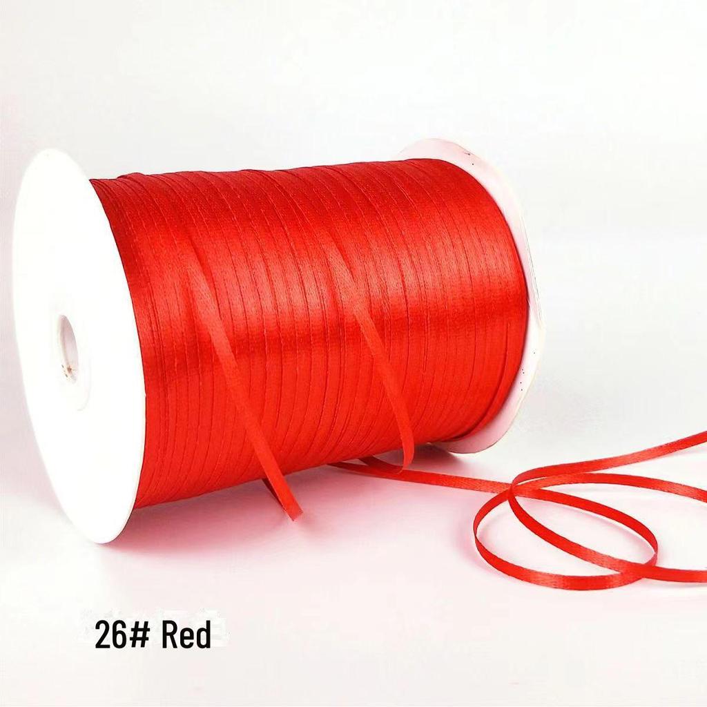 Атласная лента шириной 0,3 см для закладок, аксессуаров для волос и воздушных шаров, а также банта для подарочной упаковки.