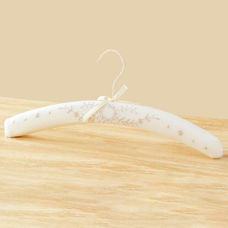 1Pc Embroidered Clothes Hanger Full Dress Wedding Clothes Hanger Photo Props Embroidery Pattern Creative Bow Ribbon Fabric