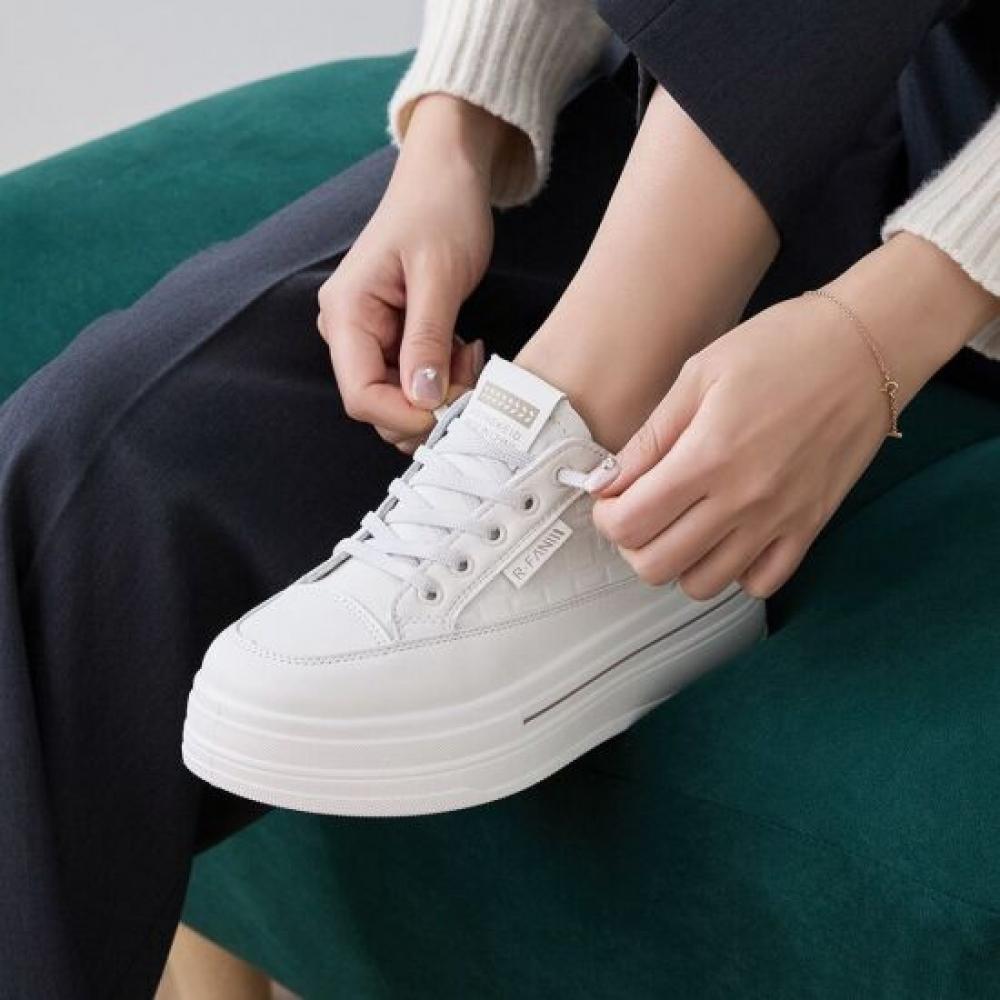 Jisyu Corad Platform Bandstring Sneakers