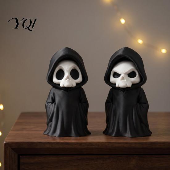 Black Robed Skeleton Statue 3D Printed Grim Reaper Figurine, Gothic Robe Statue, Model Mini Toy for Halloween Desktop Decoration Sculpture