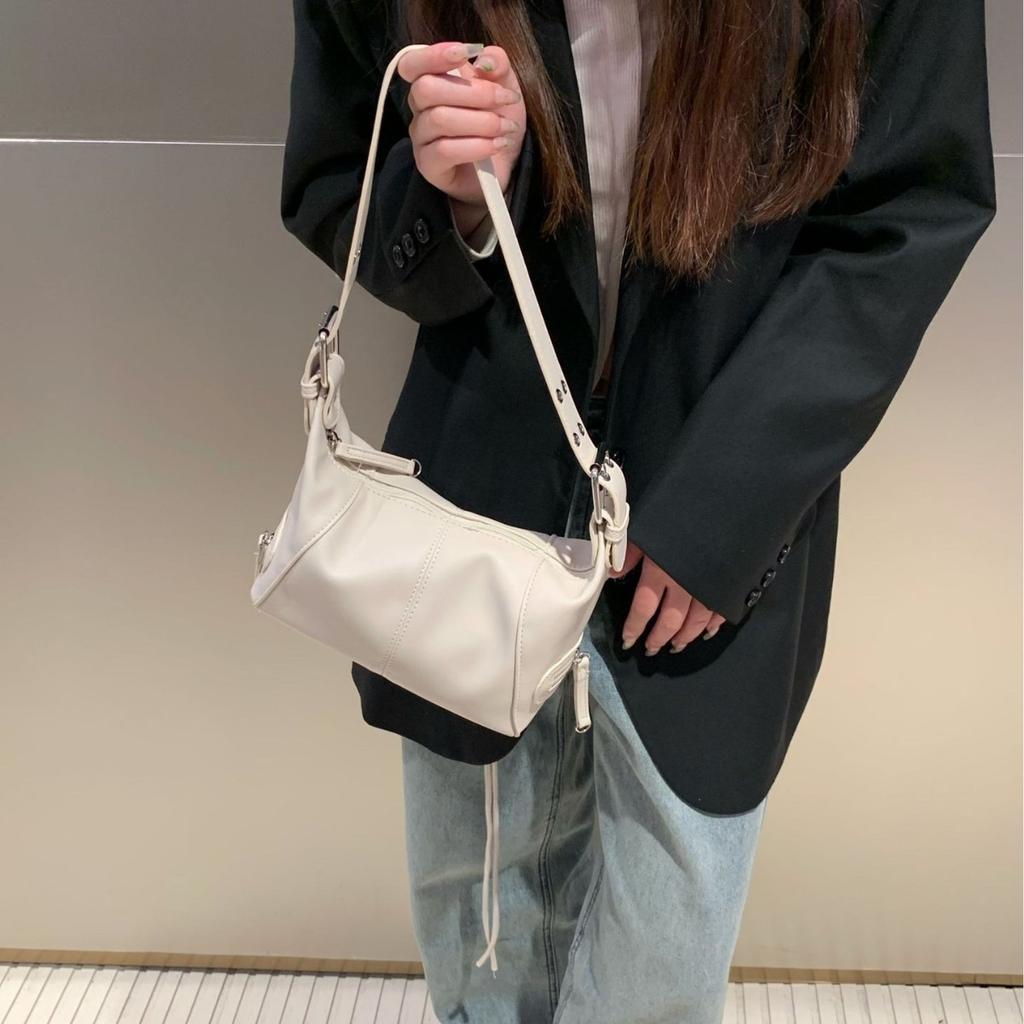 New Women's Bag Cool Girl Niche Design Fashion Leather Zipper Shoulder Handbag Underarm Retro Small Bag for Women