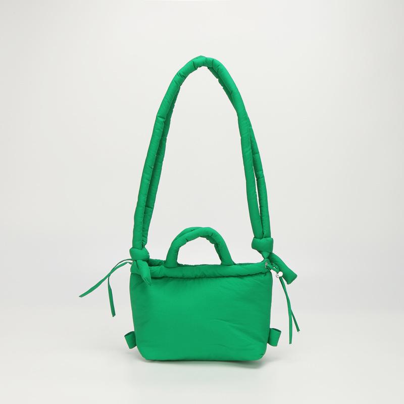 Трендовая нишевая пуховая сумка кроссбоди - Легкая, универсальная, однотонная наплечная сумка для повседневной носки