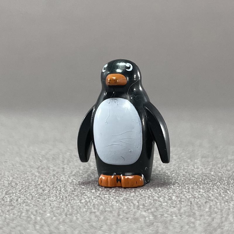 Illuminated Arctic Animal Block Set: Penguin, Polar Bear, Husky & Wolf Igloo.