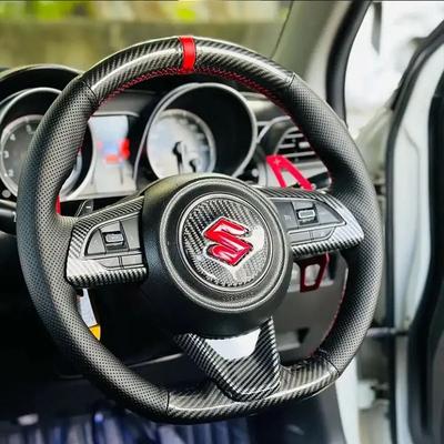 Для Suzuki Sierra Swift Sport Teszt Baleno 2018-2024 Ручная прошивка Нескользящая черная Карбоновая замша Чехол на руль автомобиля