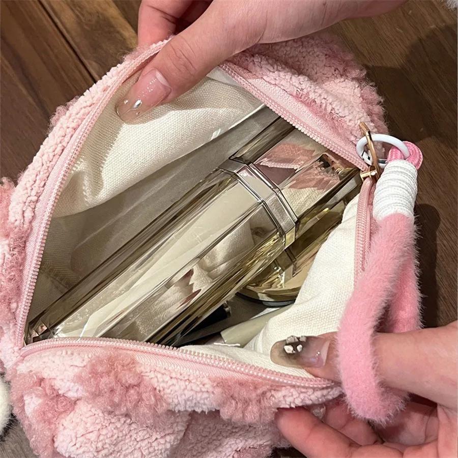 Heart-shaped plush makeup bag, soft travel cosmetics storage bag, portable pencil case, cute storage bag