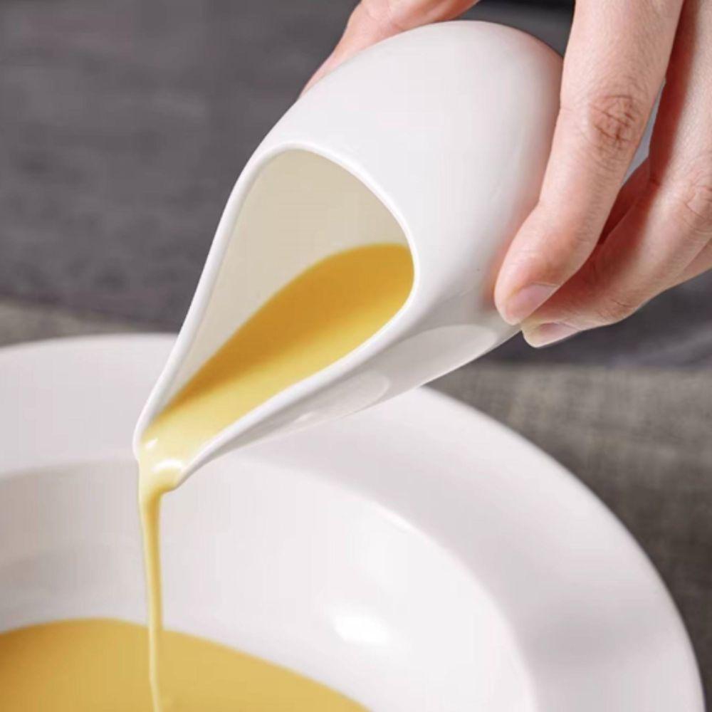 2 Piece Glazed Surface Gravy Boats Tip Spout Sauce Dispenser Multi-functional Little Milk Cup Cafe