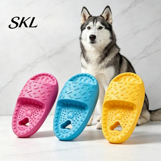 Teeth Cleaning Chew Toy for Puppies Floating Slipper Dog Toy, Textured Water Pool Pet Dental Care Chewing Interactive Fetch Small And Medium Dogs Safe