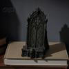 3D-печатная подставка для телефона, готическая оконная подставка, винтажная рельефная подставка-органайзер для стола с черепом и лозой, темная академическая подставка для телефонов, декорация для офиса