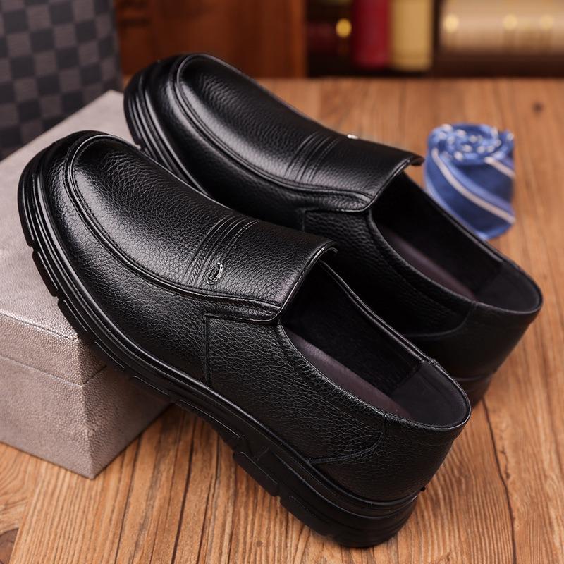 The First Layer of Cowhide Men's Business Dress Leather Shoes Men's Fashion Shoes One Pedal Cover Foot Casual Single Shoes