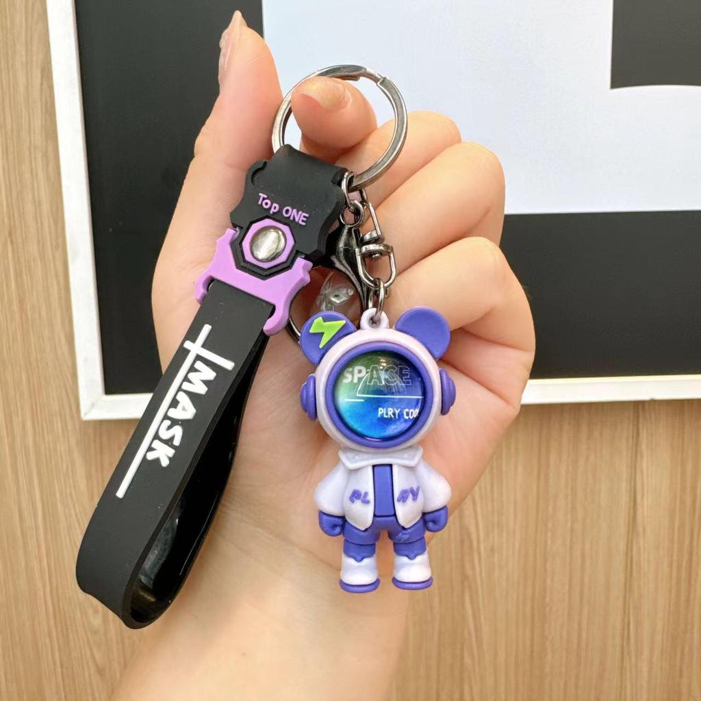 Брелок с изображением медведя-космонавта: Милый автомобильный аксессуар и подвеска для школьного ранца
