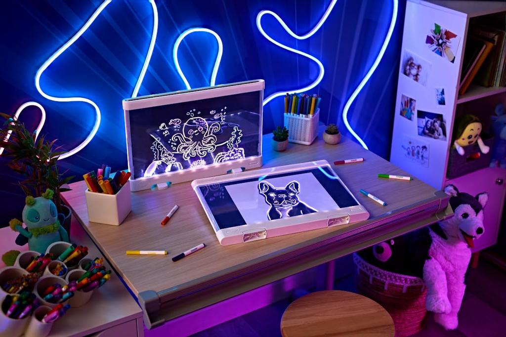 Crayola Light Up Stand Drawing Board Пластиковая светящаяся светодиодная игрушка 747245 Подлинный продукт