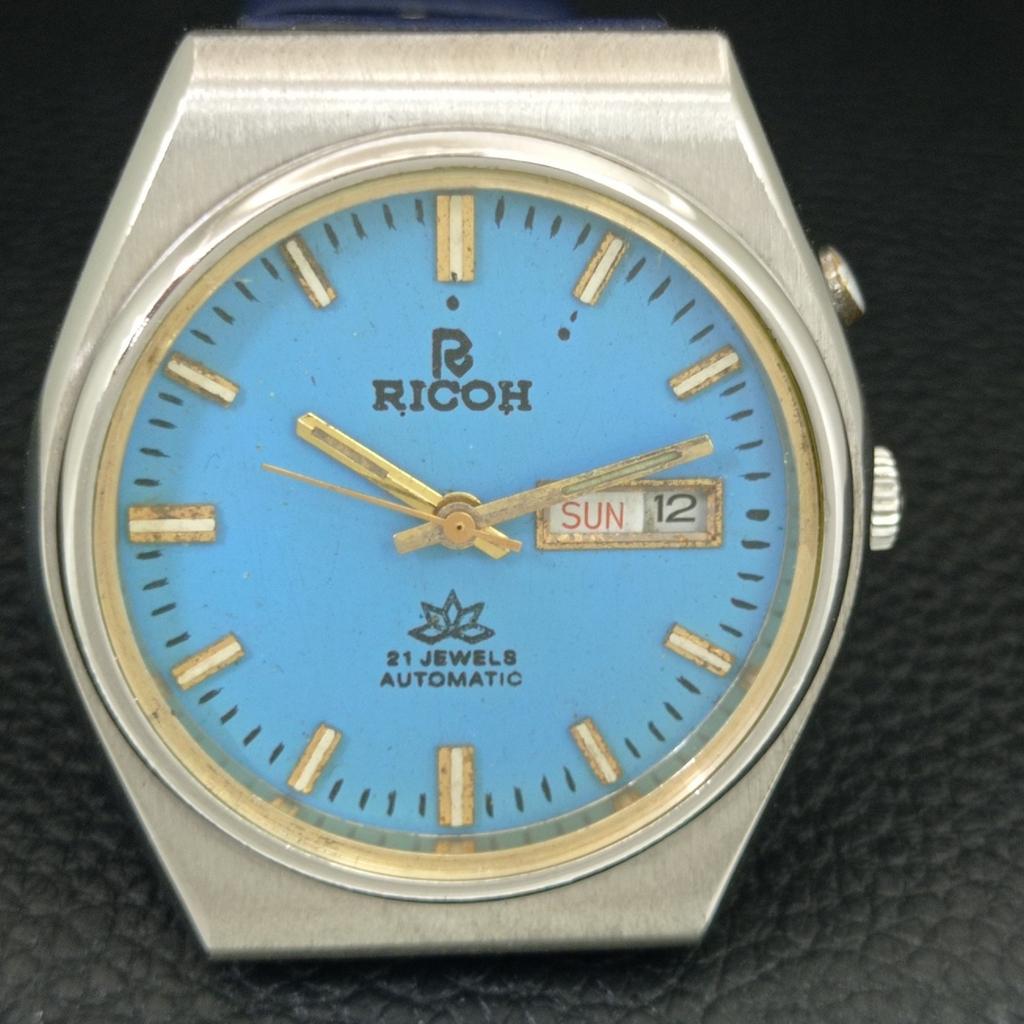 ВИНТАЖНЫЕ ЯПОНСКИЕ МУЖСКИЕ АВТОМАТИЧЕСКИЕ ЧАСЫ RICOH R31 С НЕБЕСНО-ГОЛУБЫМ ЦИФЕРБЛАТОМ a707907-1