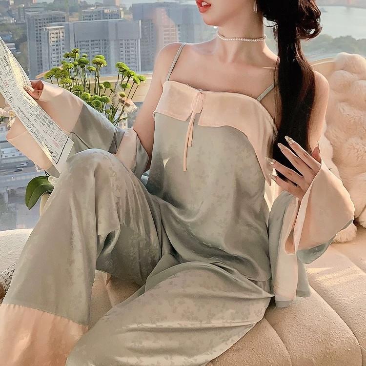Sexy pure jacquard ice silk pajamas for women with chest pads, sweet summer new Chinese three-piece suspender loungewear