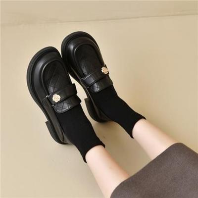 Модные повседневные туфли на платформе из обычной кожи для женщин 2024 года на среднем каблуке, черная женская летняя обувь, квадратные мокасины со скидкой