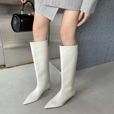 Осень-зима 2025 новые продукты простые и модные широкие сапоги корейская версия острый носок высокие сапоги мягкая кожа кошачий каблук сапоги