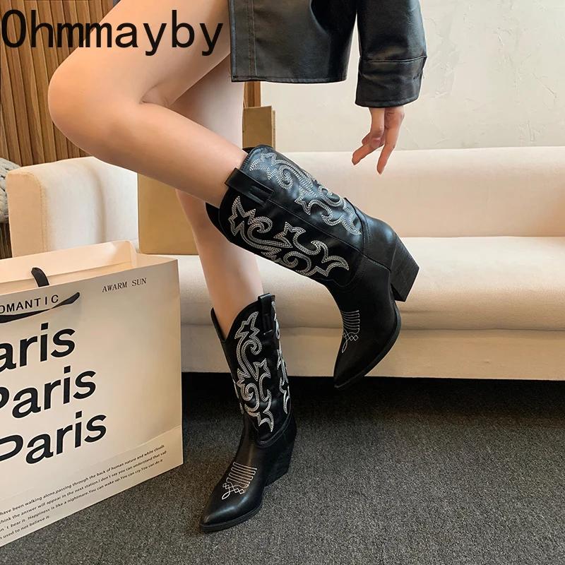 Мода вышивка женские ковбойские сапоги модные элегантные остроносые туфли без застежек квадратный каблук женские полусапожки до середины голени