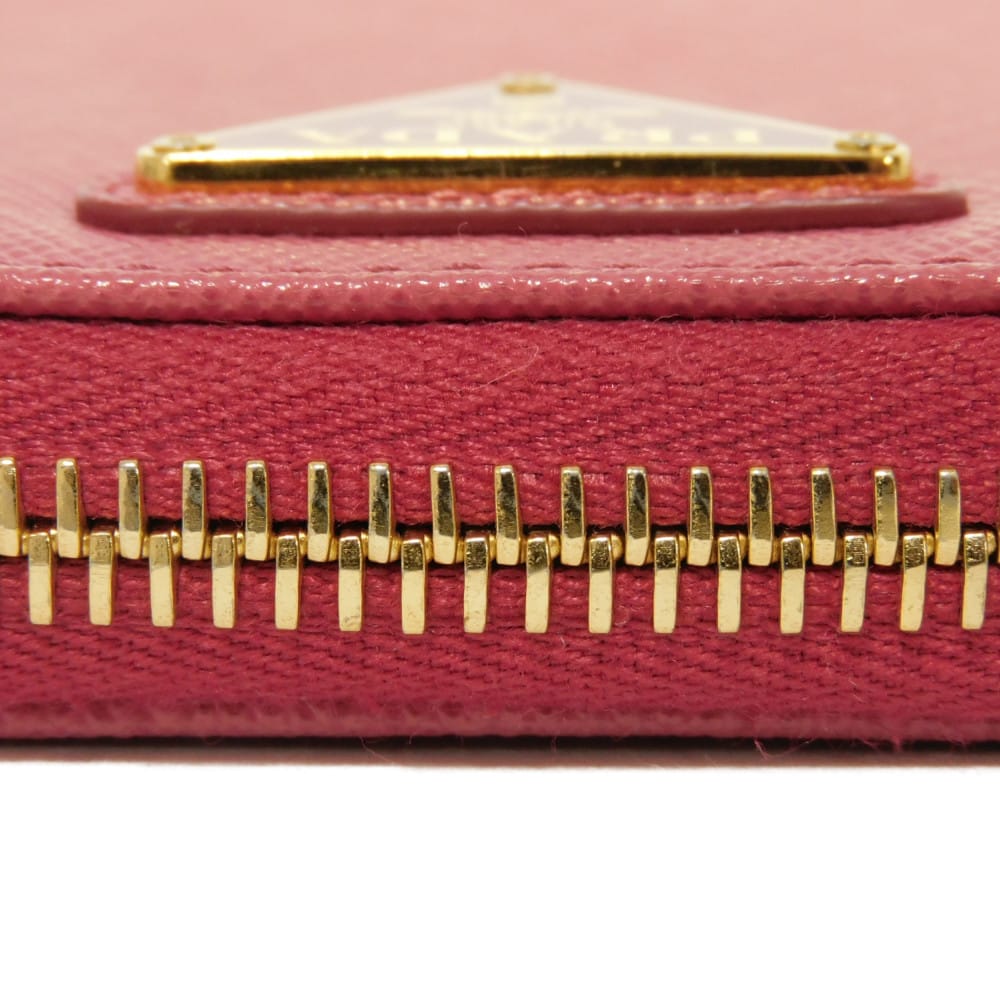 Подержанный 11569 Кошелек для монет Saffiano 1MM268 QHH F0505 7943 Розовый Картхолдер на молнии с треугольным логотипом Peonia Женский от