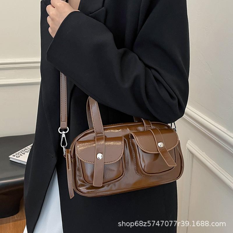 Модная универсальная корейская версия сумки для боулинга 2025 новая сумка через плечо, сумка-мессенджер, зарубежный стиль, нишевый дизайн, персонализированная сумка-подушка