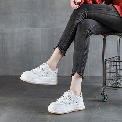 Маленькие белые туфли на толстой подошве, увеличивающие рост, женские, на все четыре сезона, новые, легкие, повседневные, спортивные, универсальные, классические туфли на платформе