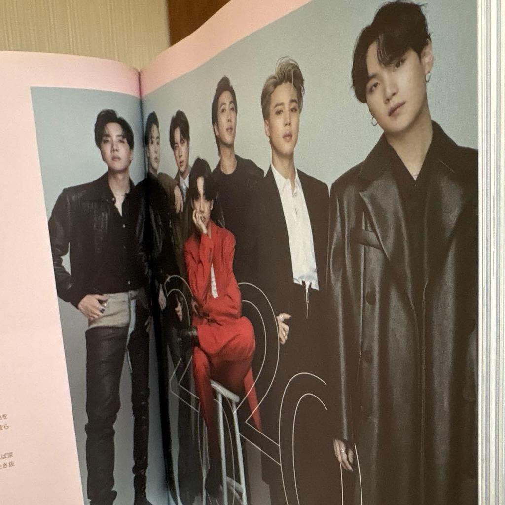 [Б/У] BTS D'ICON VOL.10 GOES ON - В наличии только одна копия.