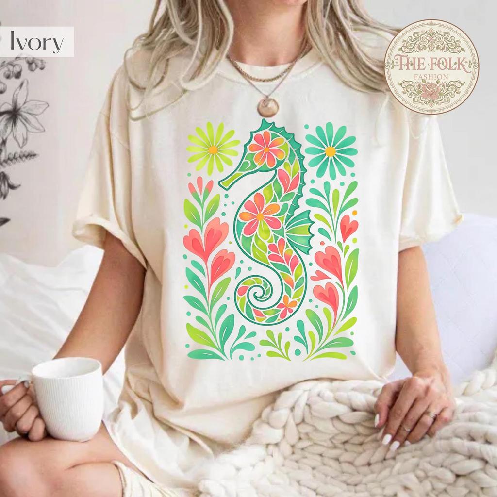 Folk Art Seahorse Shirt, Vintage Coastal Cottagecore Tee, Retro Beach Vacation Tee, Tropical Graphic Tshirt, Colorful Summer Shirt,Ocean Tee