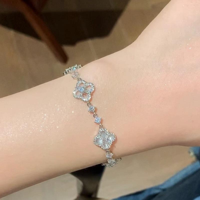 High-Grade Luxury Four-Leaf Clover Zirconia Bracelet Temperament Adjustable Bracelet Versatile Women's Hand Accessories