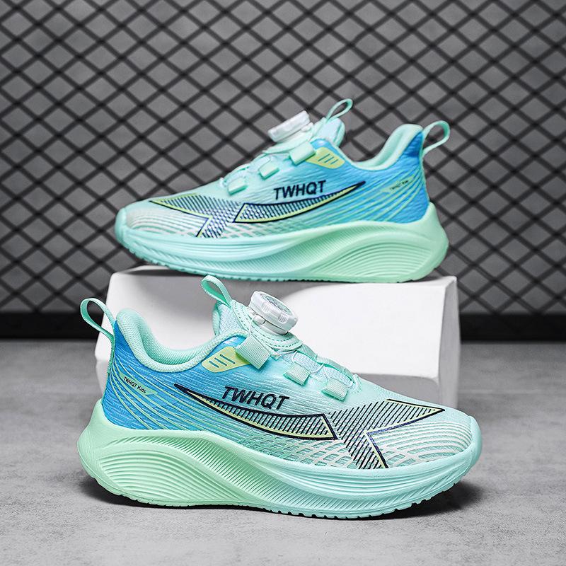 Спортивная обувь для бега для мальчиков и девочек, одноклассники и одноклассницы, весенняя дышащая сетка, вращающаяся пряжка, модная, легкая и не обувь